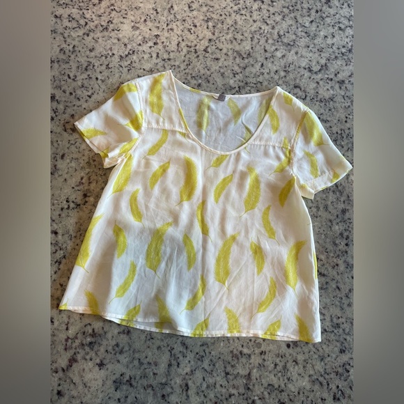 Women’s 100% silk fossil Feather Print Top size extra small - Picture 2 of 7
